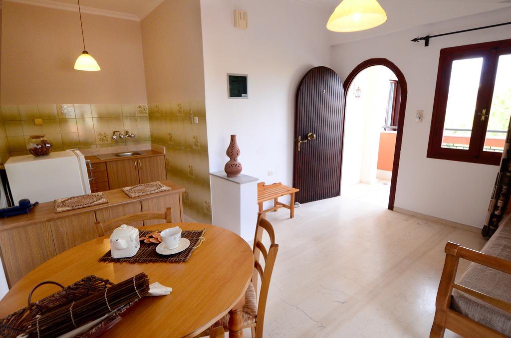 Golden Apartments Agios Nikolaos  Luaran gambar