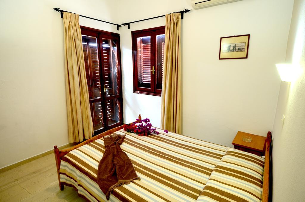 Golden Apartments Agios Nikolaos  Luaran gambar